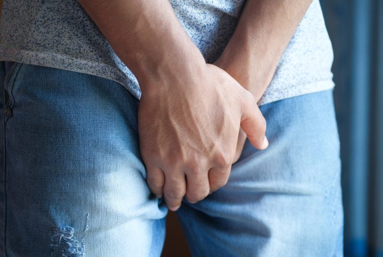 Testisi se trzaju zbog sićušnog mišića, koji ih pomiče gore-dolje (Foto: Envato Elements)