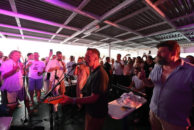 Vela Luka krajem srpnja postaje epicentar sjećanja, emocije i glazbe (Foto: Livio Andrijić/Cropix)