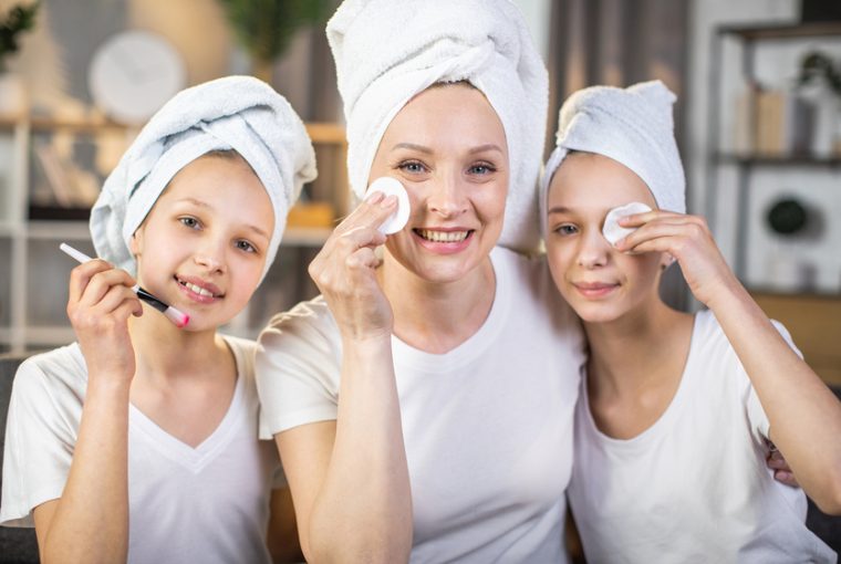 Skincare za djecu novi je trend u beuaty industriji, no ovj potez zgrozio je roditelje i stručnjake (Foto: Envato Elements)