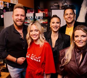 Ti se šališ? Baš i ne, a sve su objasnili Pažanin i Valentić nasmijavši publiku do suza (Foto: Matej Marjanović)