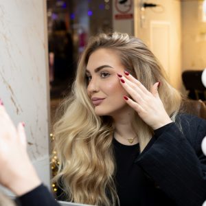 Tajna savršenih obrva je u preciznosti, češljanju i našiljenoj olovci (Foto: Teo Begović)