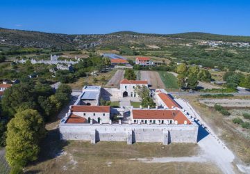 Maškovića Han prestao je s radom lani u prosincu, a sada ga je preuzeo novi investitor (Foto: Maškovića Han)